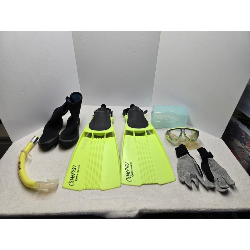 US Divers Compro Fins Sherwood Boots Snorkel Mask Gloves Set Neon Yellow Size 8